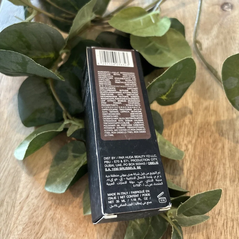 Huda Beauty FauxFilter Luminous Matte Liquid Foundation Lava Cake 590R